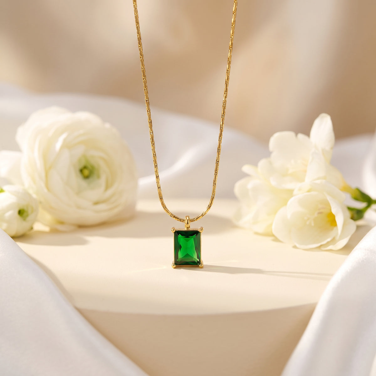 Le collier taille émeraude Verdant