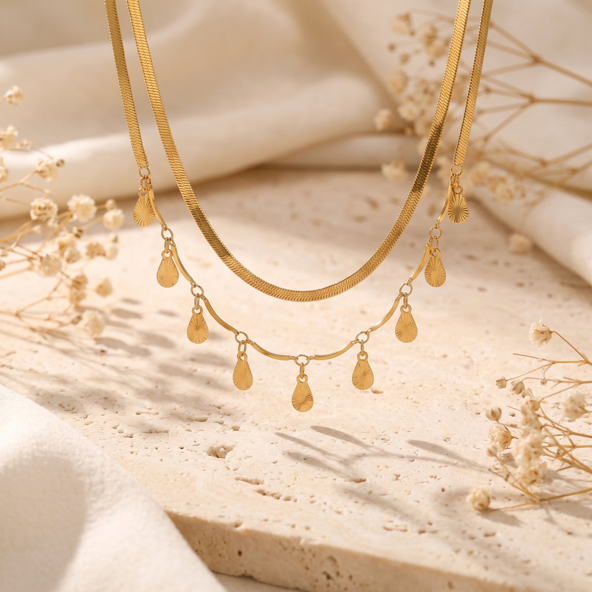 Le collier cascade de gouttes