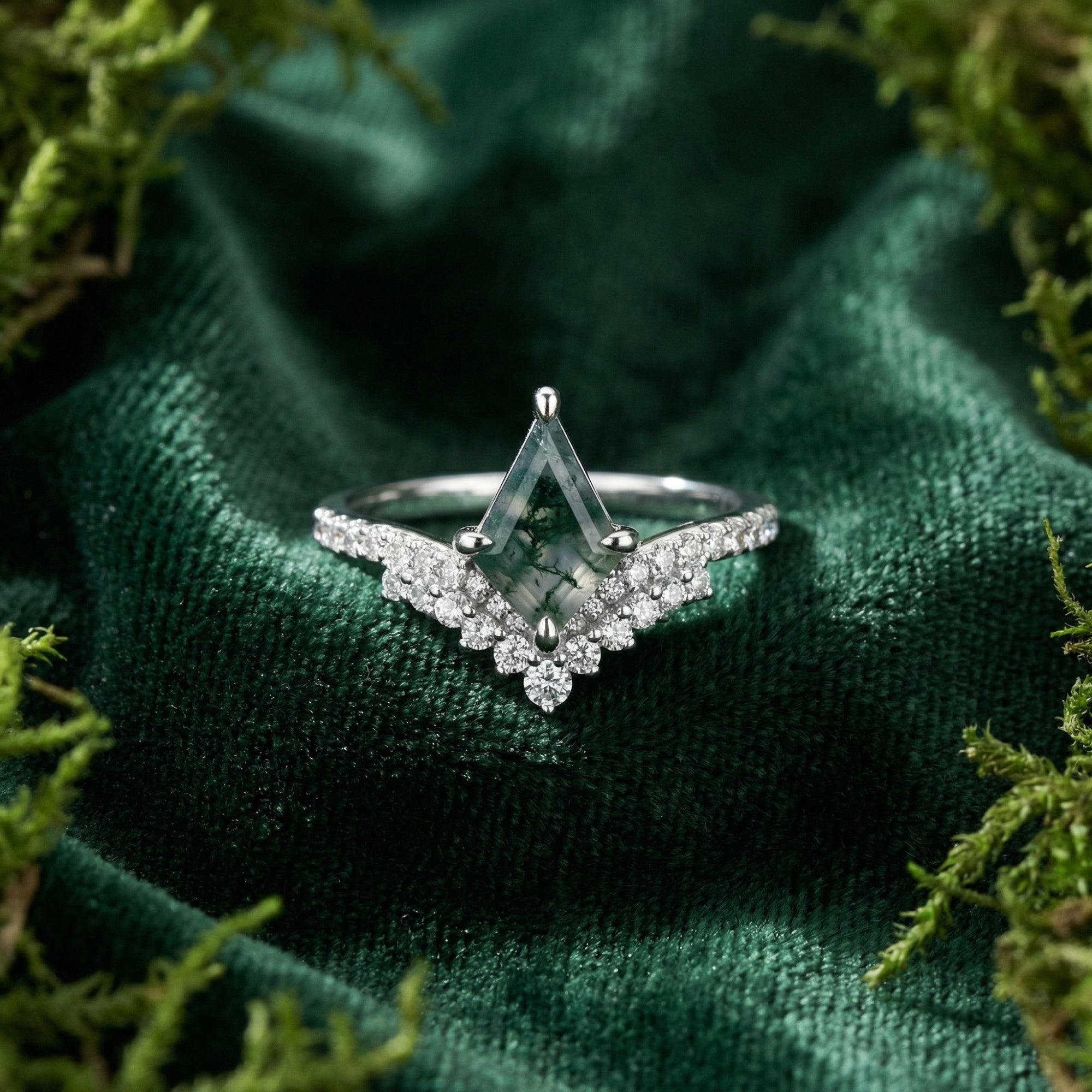 Swirl Diamonds Ring aus natürlichem Moosachat im Drachenschliff, 925er Sterlingsilber