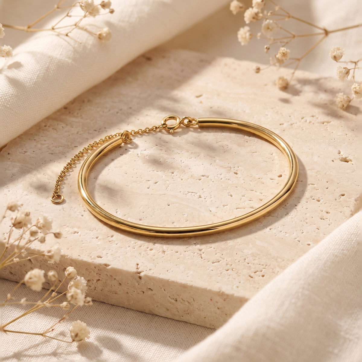 Das elegante Kettenarmband als Armreif