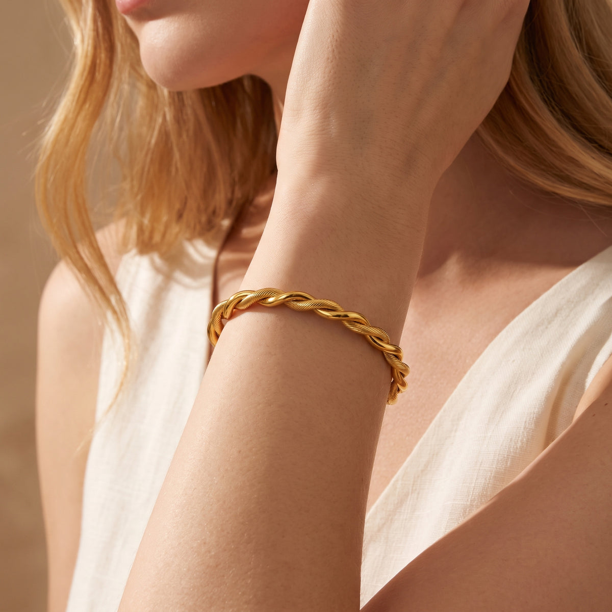 Das gedrehte Helix-Armband