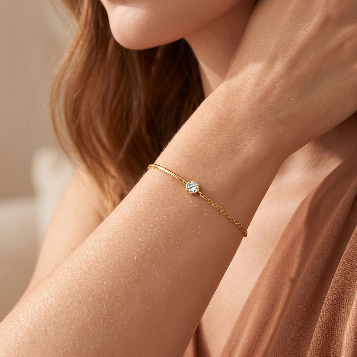 Das Bezel-Station-Cuff-Armband