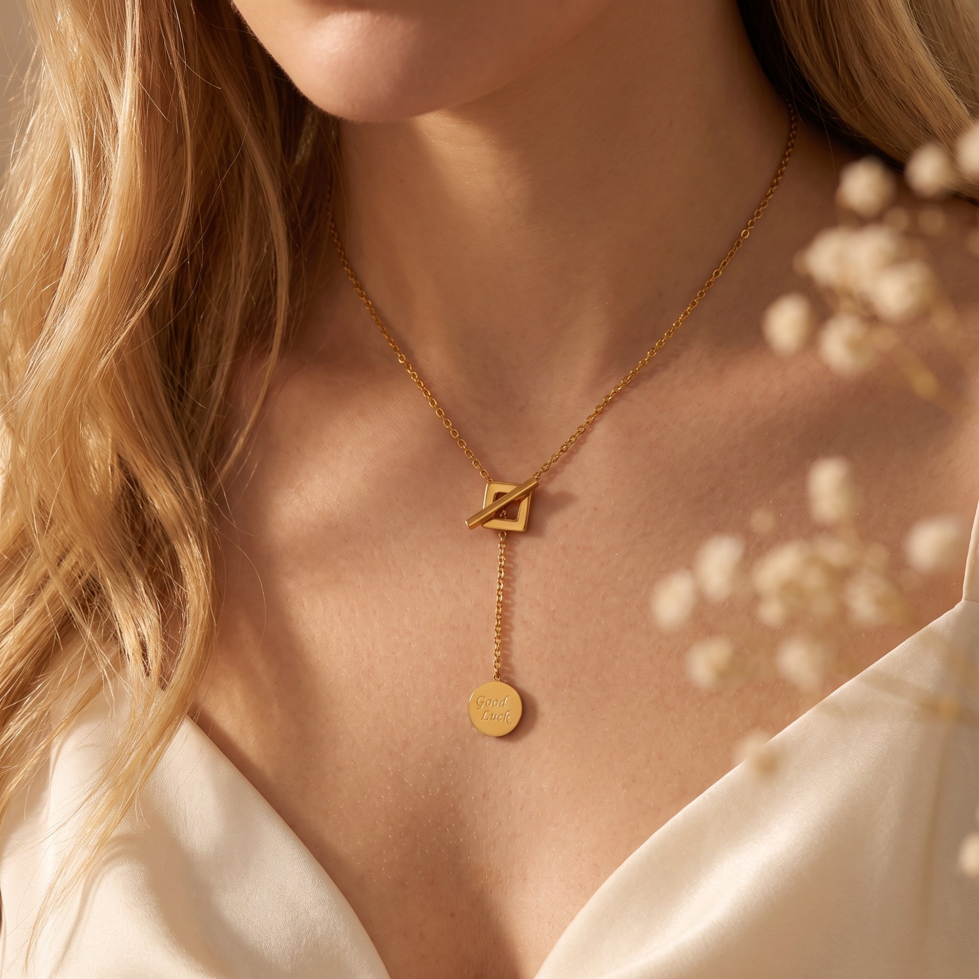 Le collier lariat à fermoir toggle Fortuna