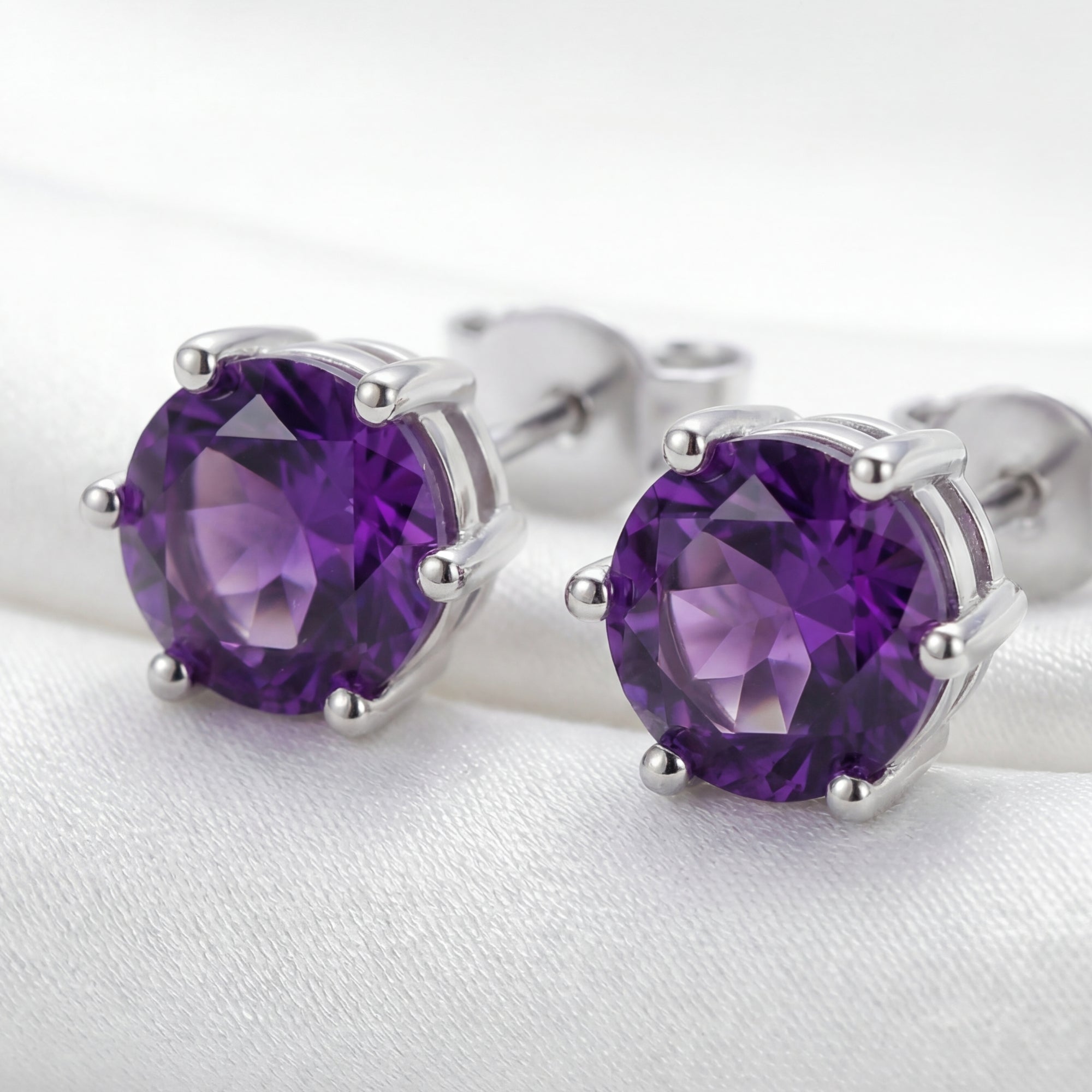 The Viviana Studs - S925 Sterling Silver