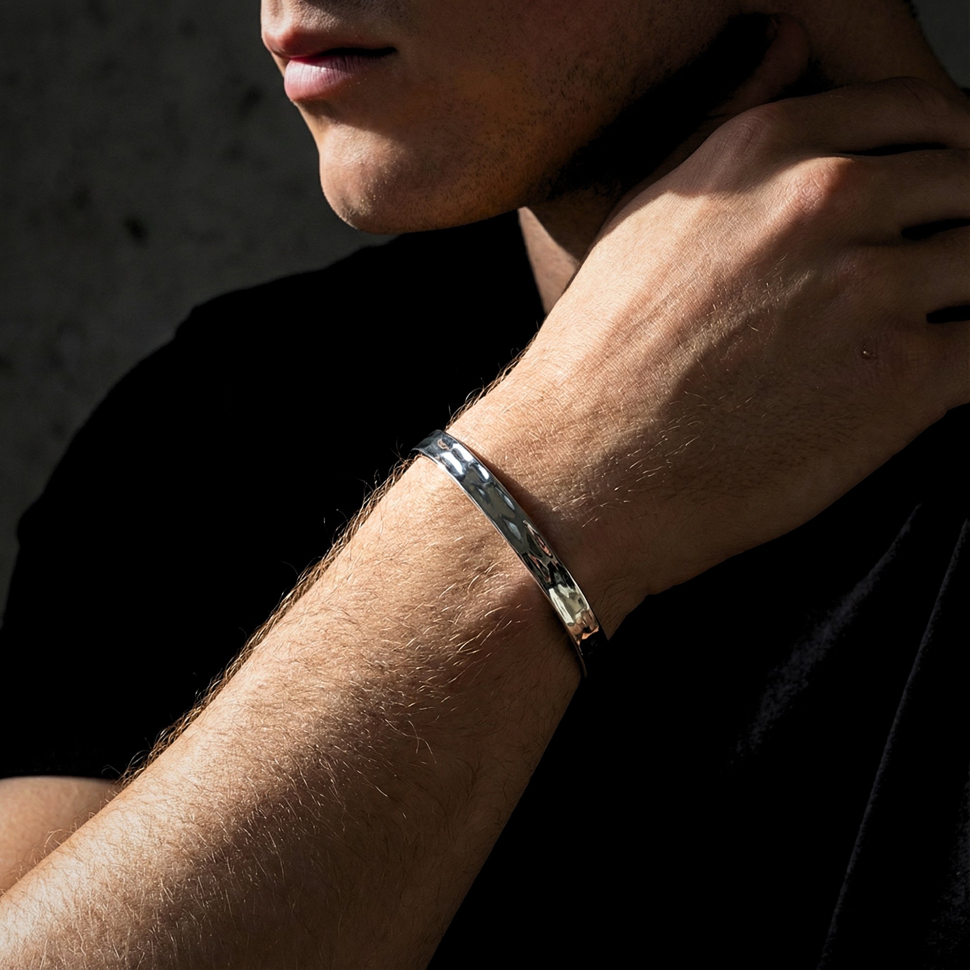 Hammered Edge Bangle - Silver