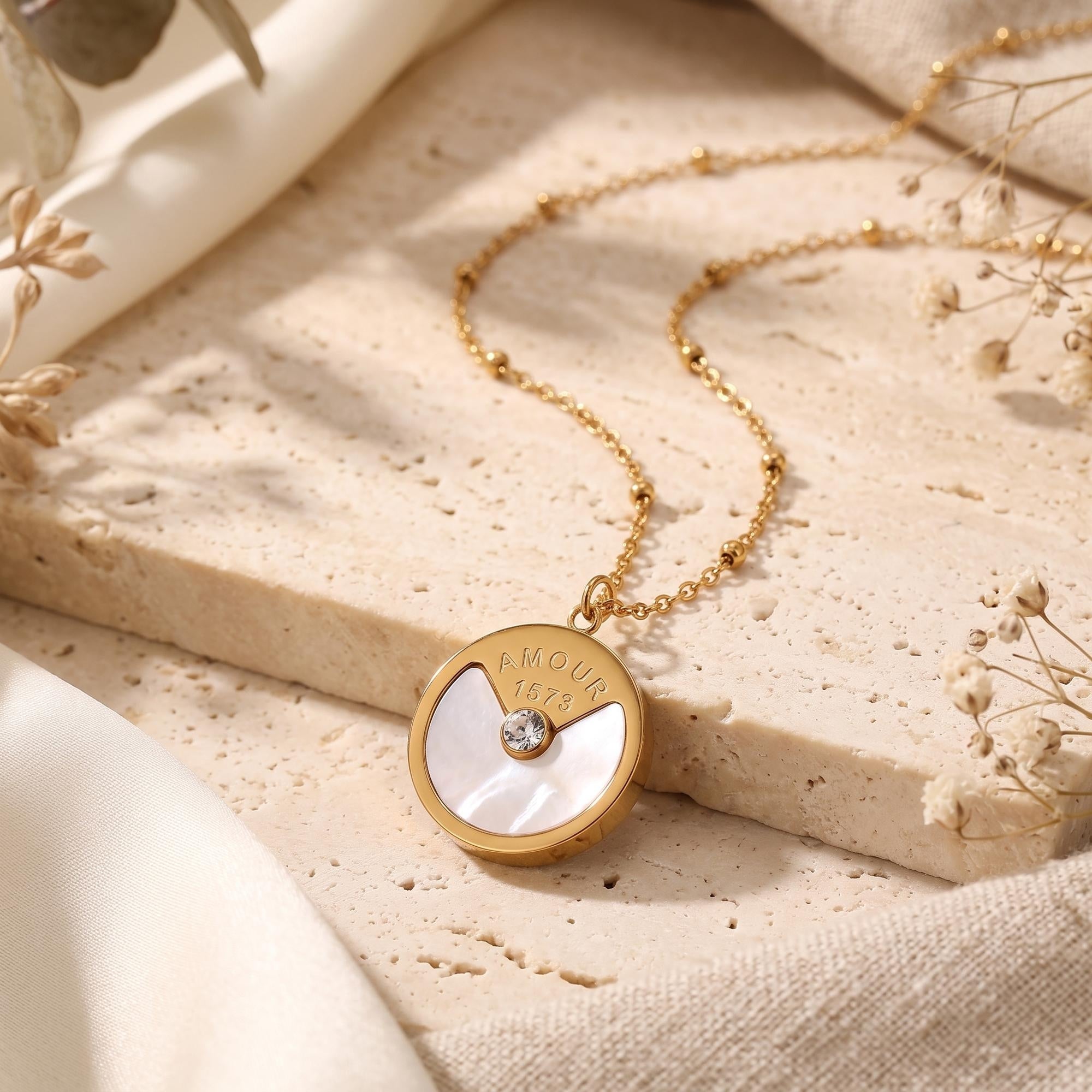 The L'Amour Pendant Necklace