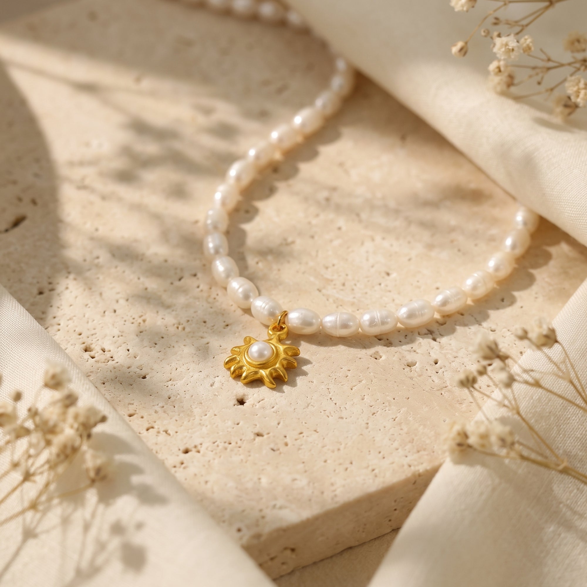 The Solina Pearl Necklace