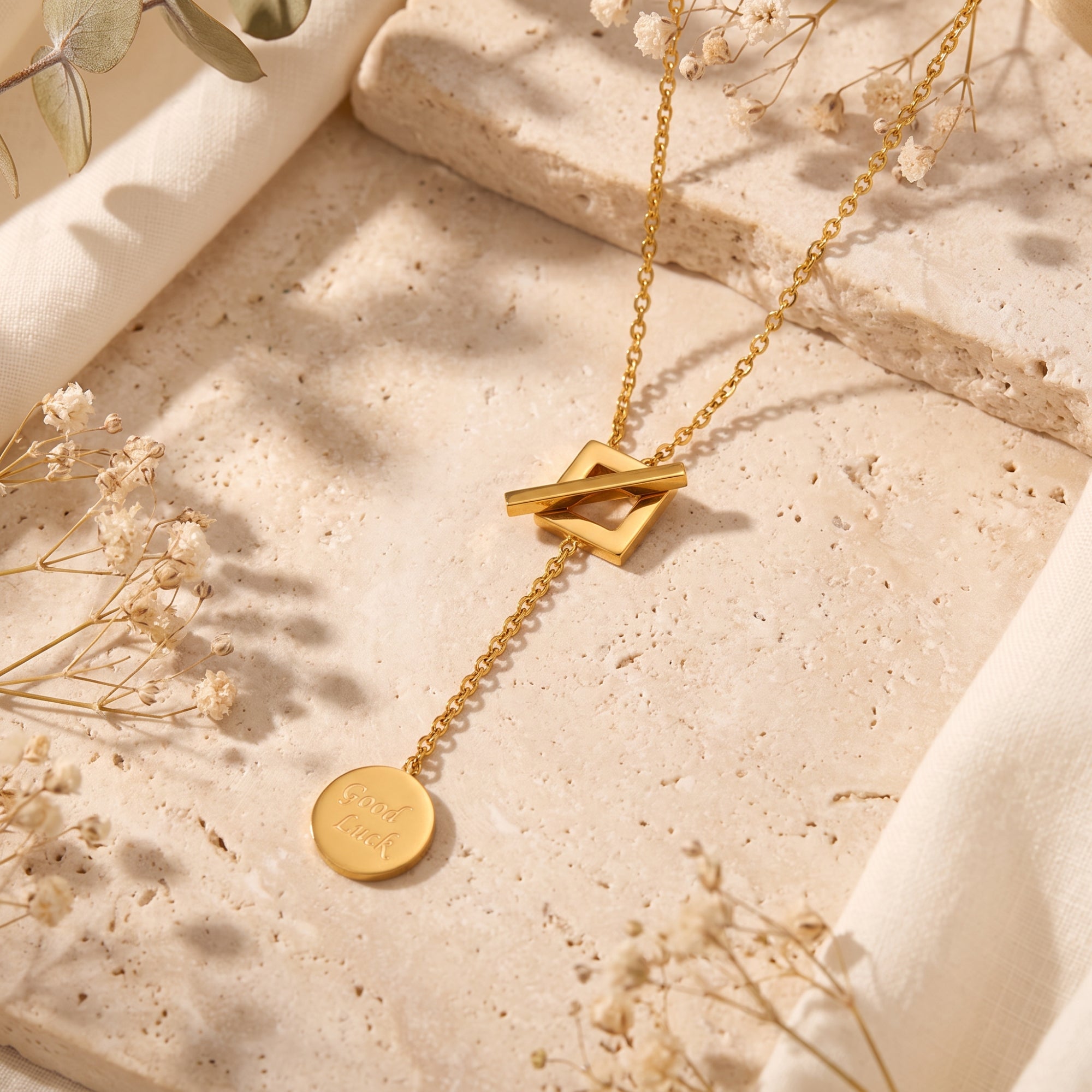 Le collier lariat à fermoir toggle Fortuna