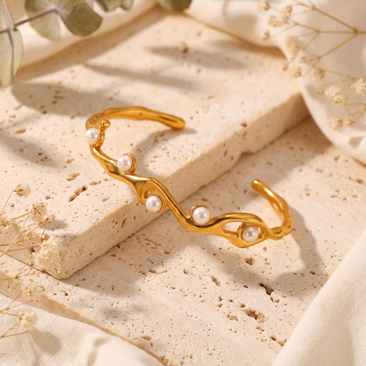 The Sculptural Wave Pearl Bracelet