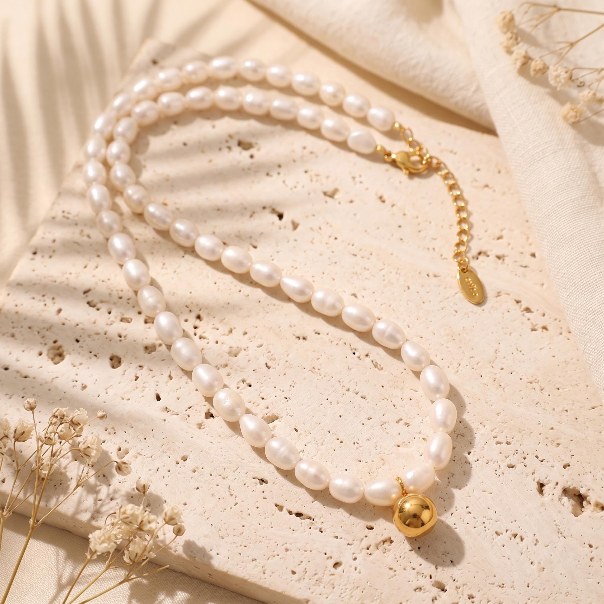 The Aurelia Pearl Necklace