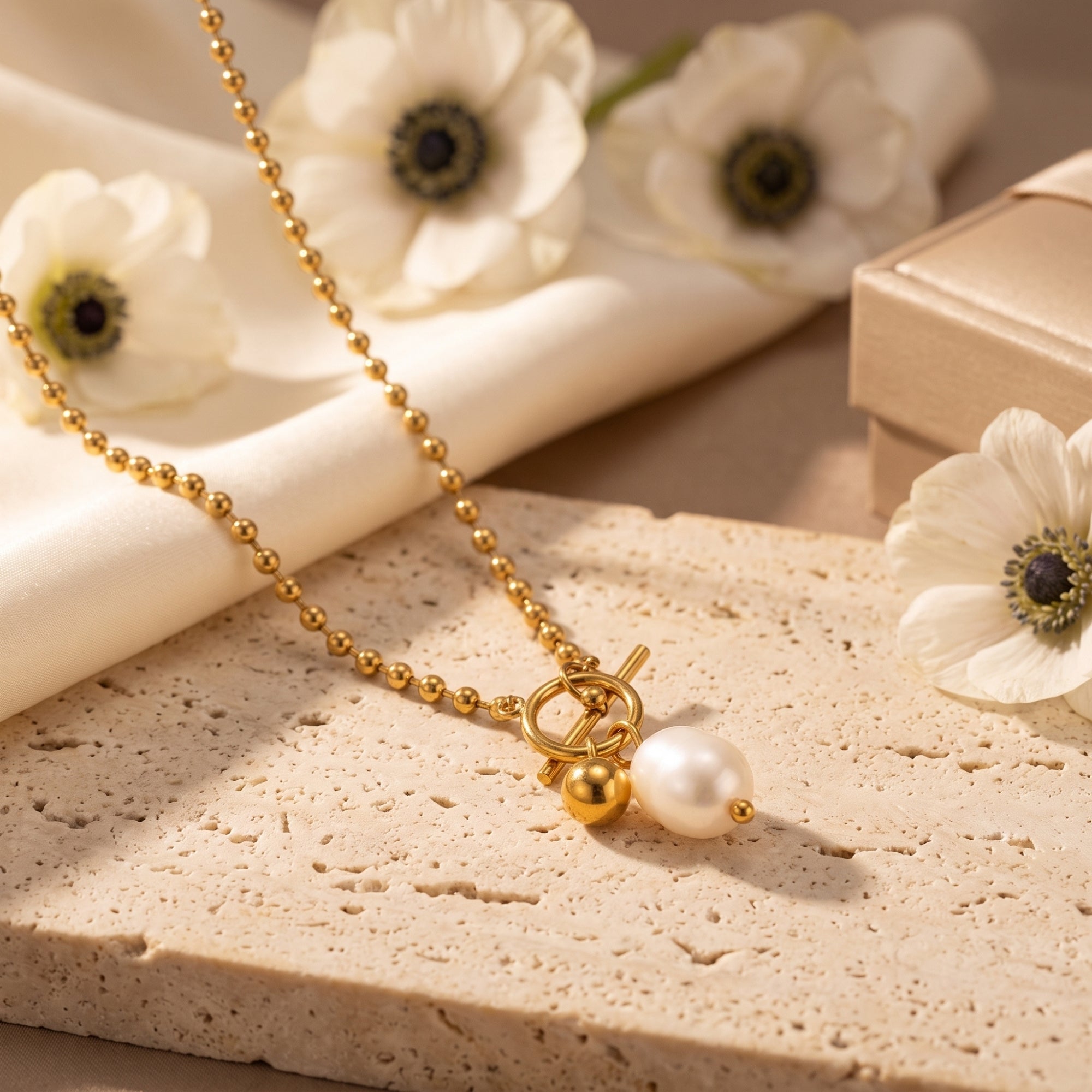 The Calytrix Pearl Necklace