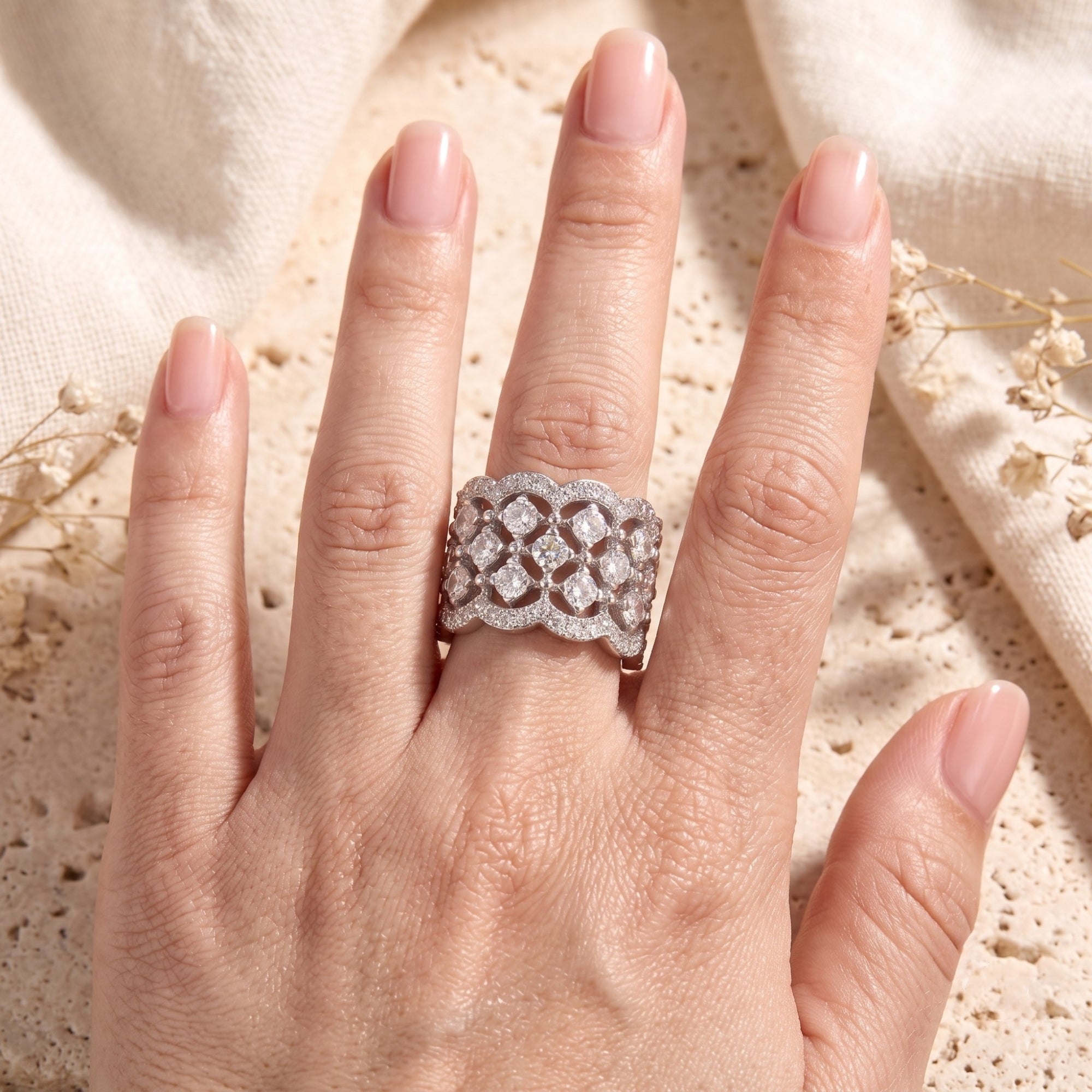 The Carisienne Ring