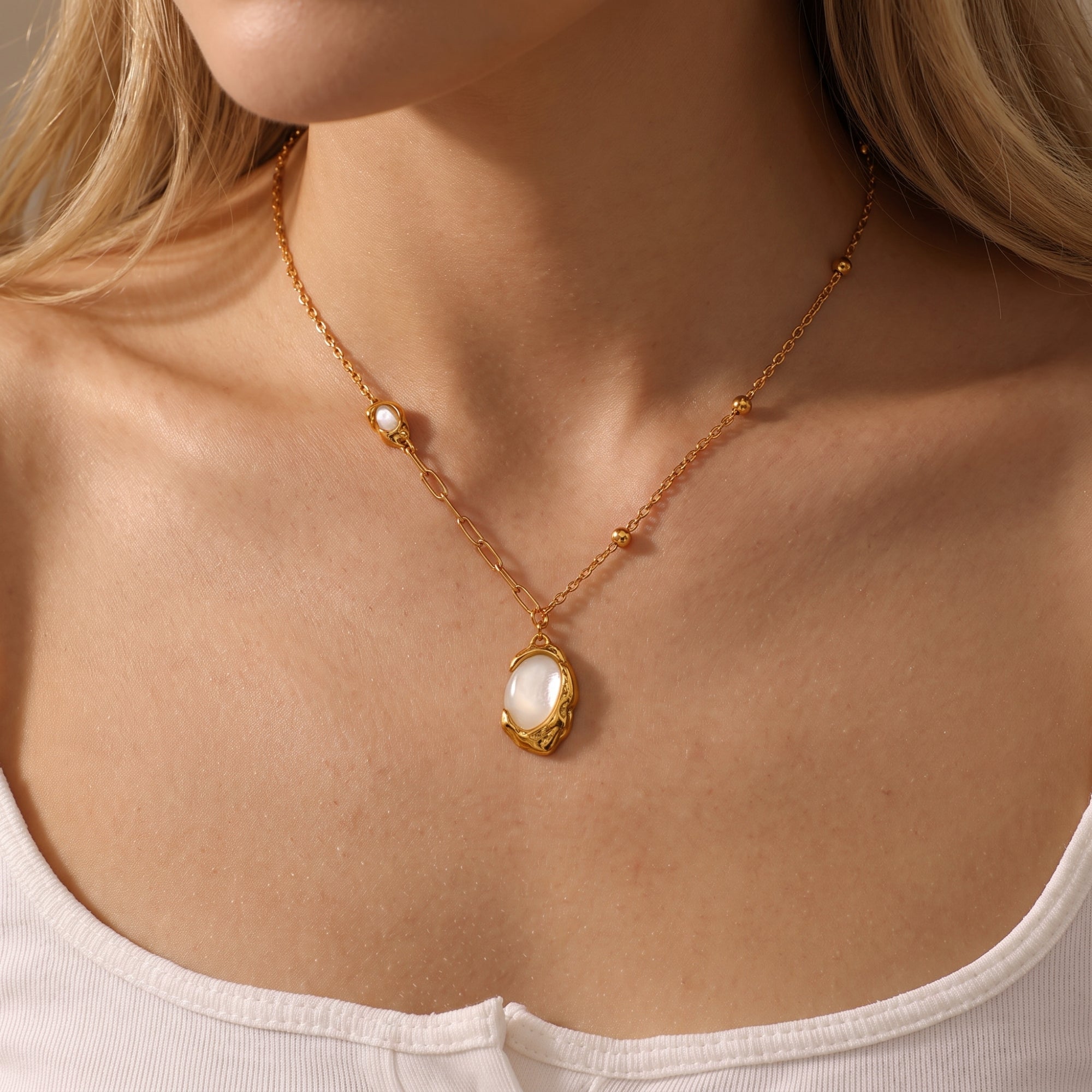 The Elysian Molten Oval Necklace