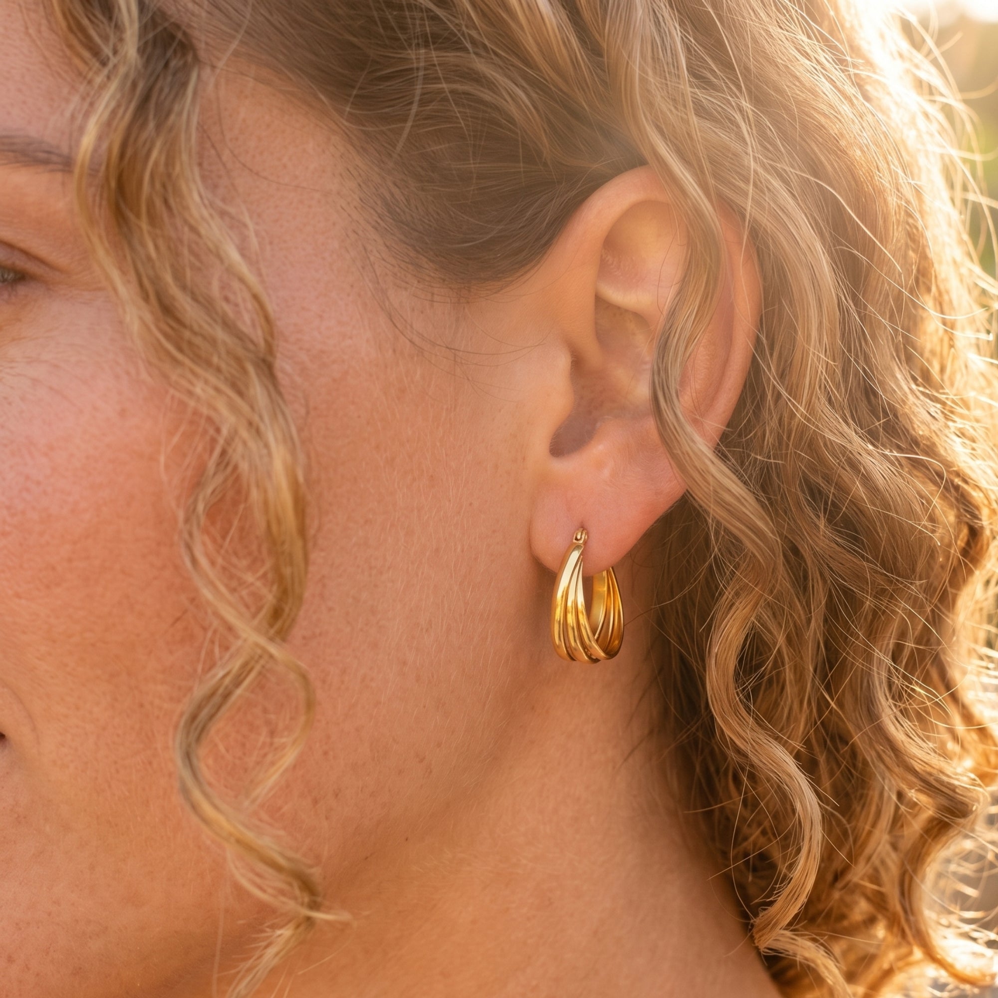 The Fionnelle Hoop Earrings