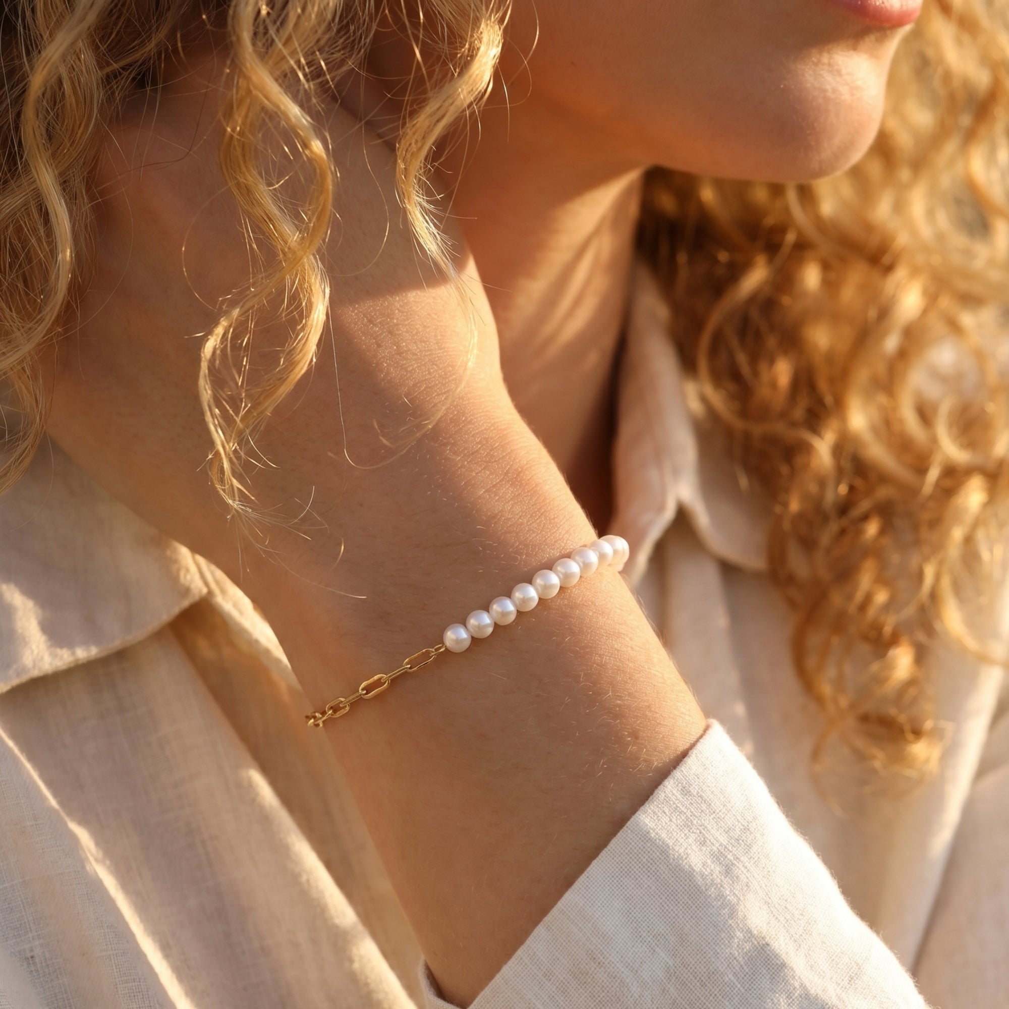 The Lenora Pearl Bracelet