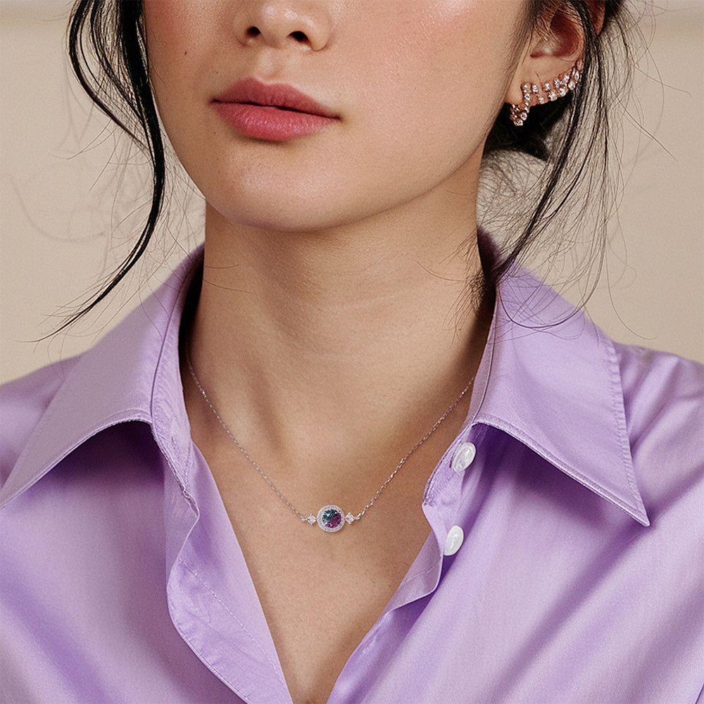El collar de alejandrita de Nina