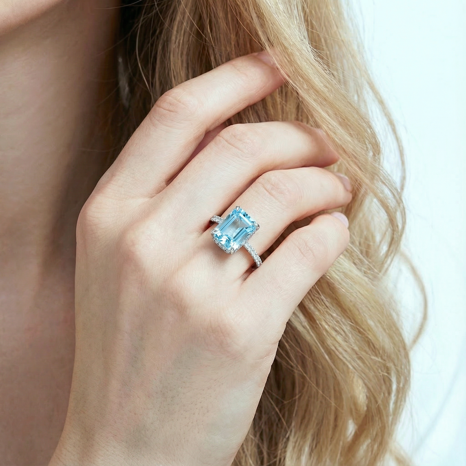 The Azurea Radiant Ring - S925 Sterling Silver