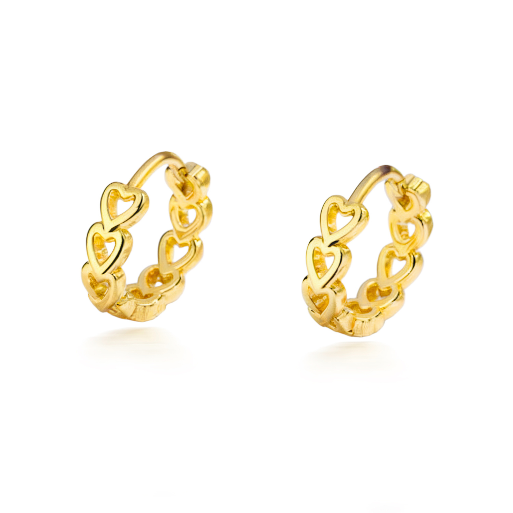 Délicates boucles d'oreilles créoles cœur