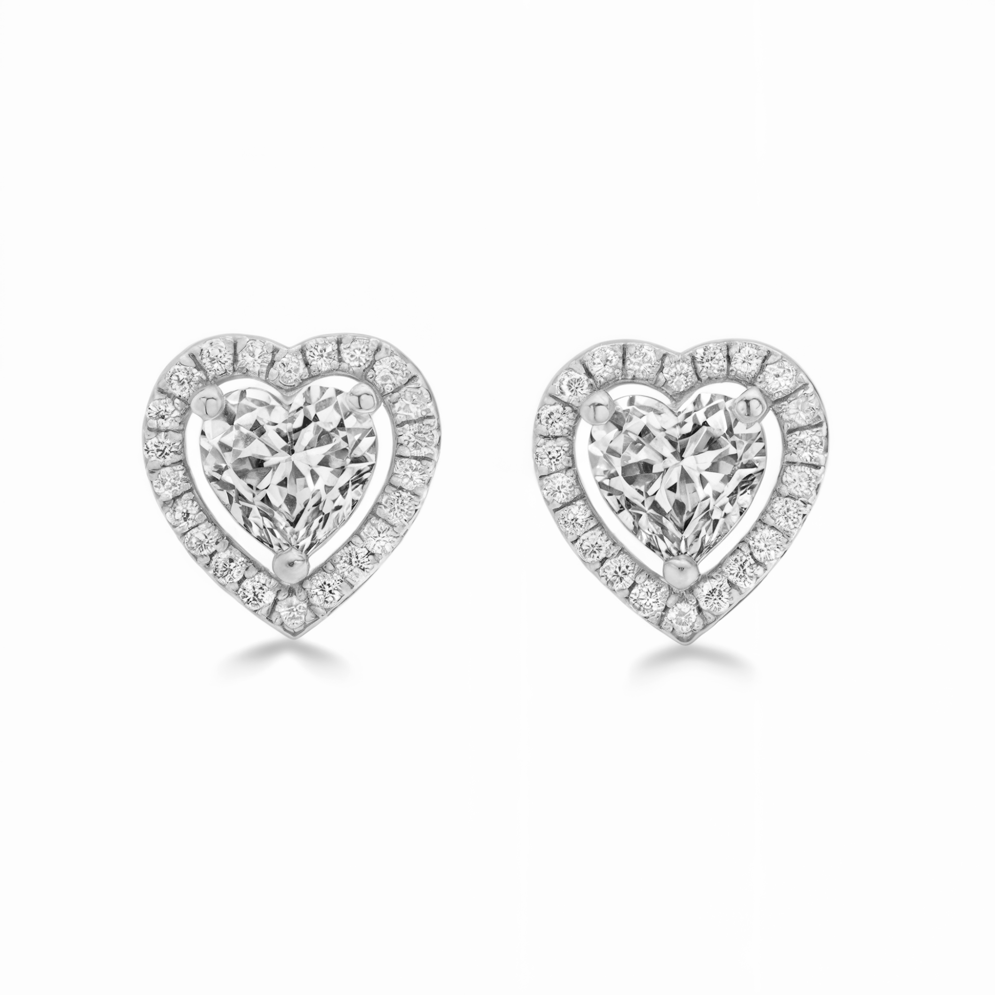 Boucles d'oreilles clous cœur diamant encadré
