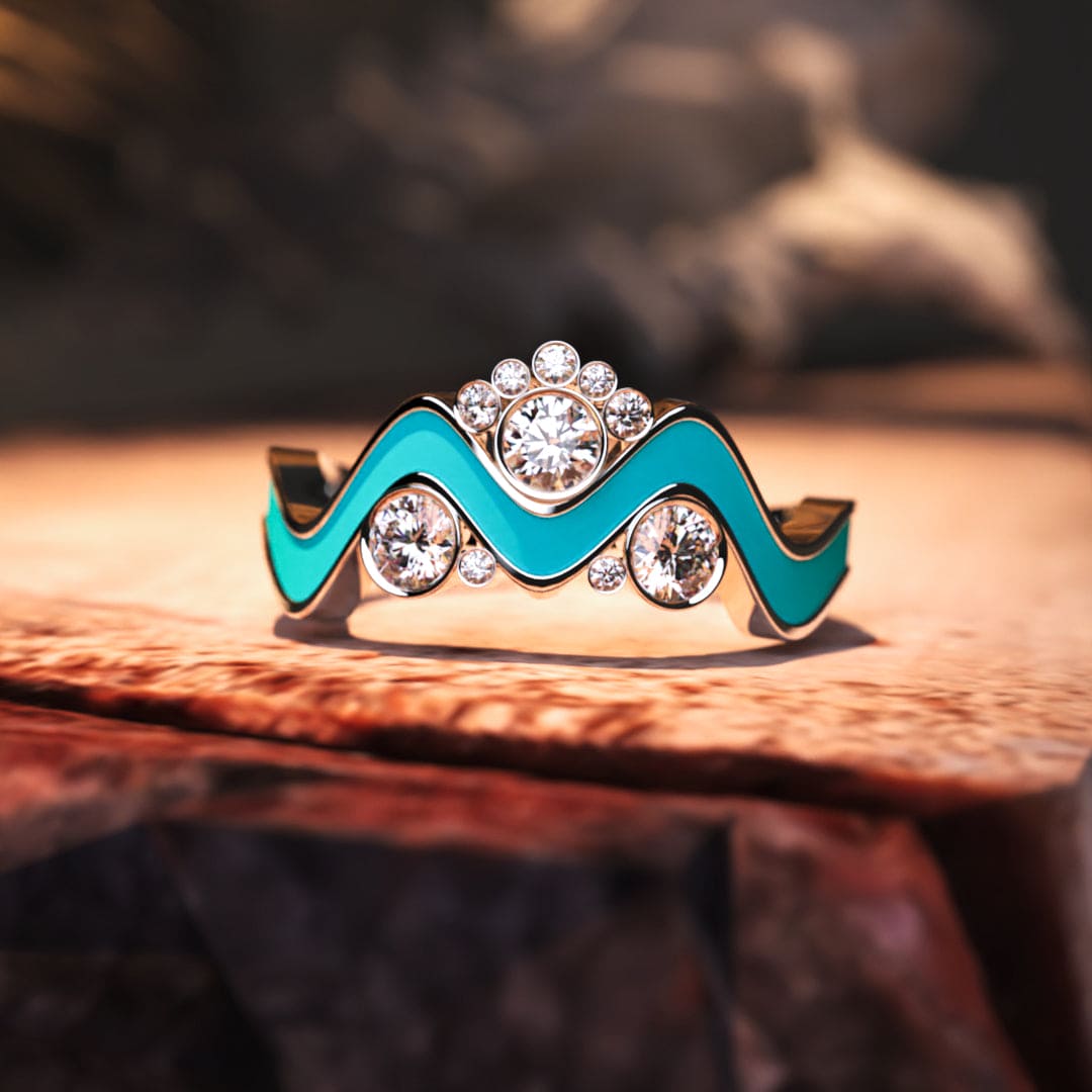 Ocean Peaks: Anillo de diamantes éticos con forma de ola - Plata de ley 925