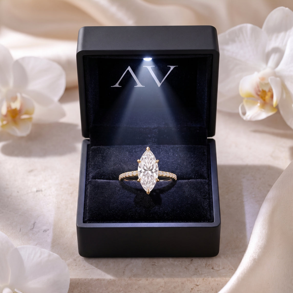 AI0009-MAR-2CT-PAVE-HHALO - Premium LED Gift Box Presentation