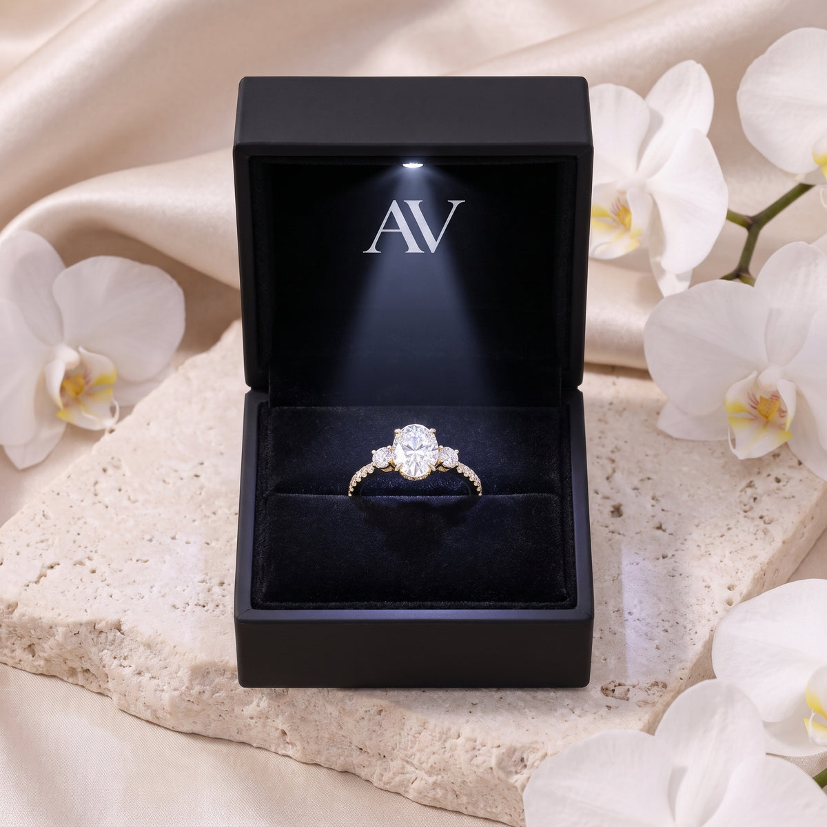 AI0009-OVA-2CT-PAVE-3STN - Premium LED Gift Box Presentation