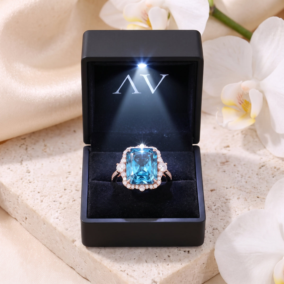 AI0010-RAD-5CT-PAVE-SOLIT - Premium LED Gift Box Presentation