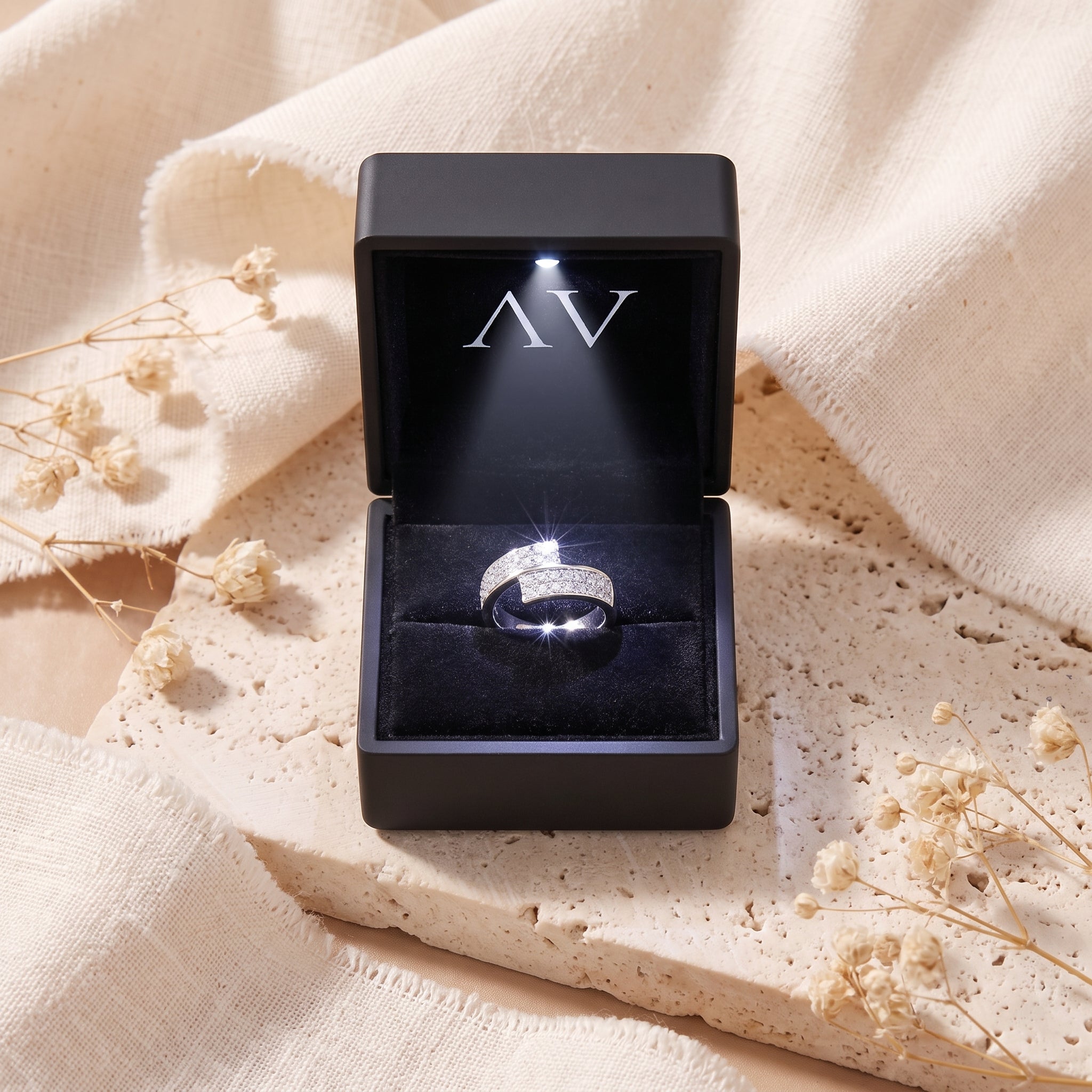 YLQ4574-rings - Premium LED Gift Box Presentation