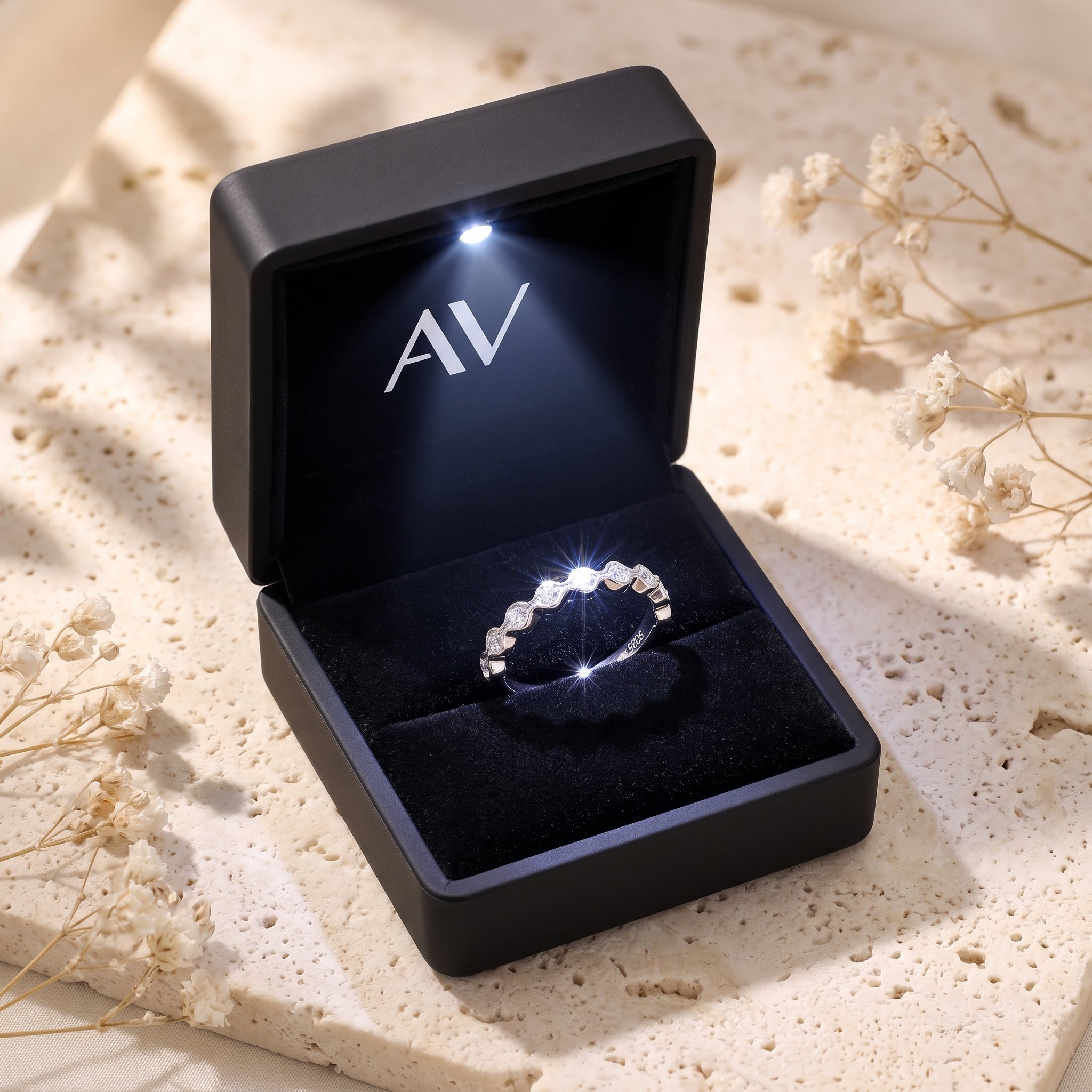 YLQ4863-rings - Premium LED Gift Box Presentation
