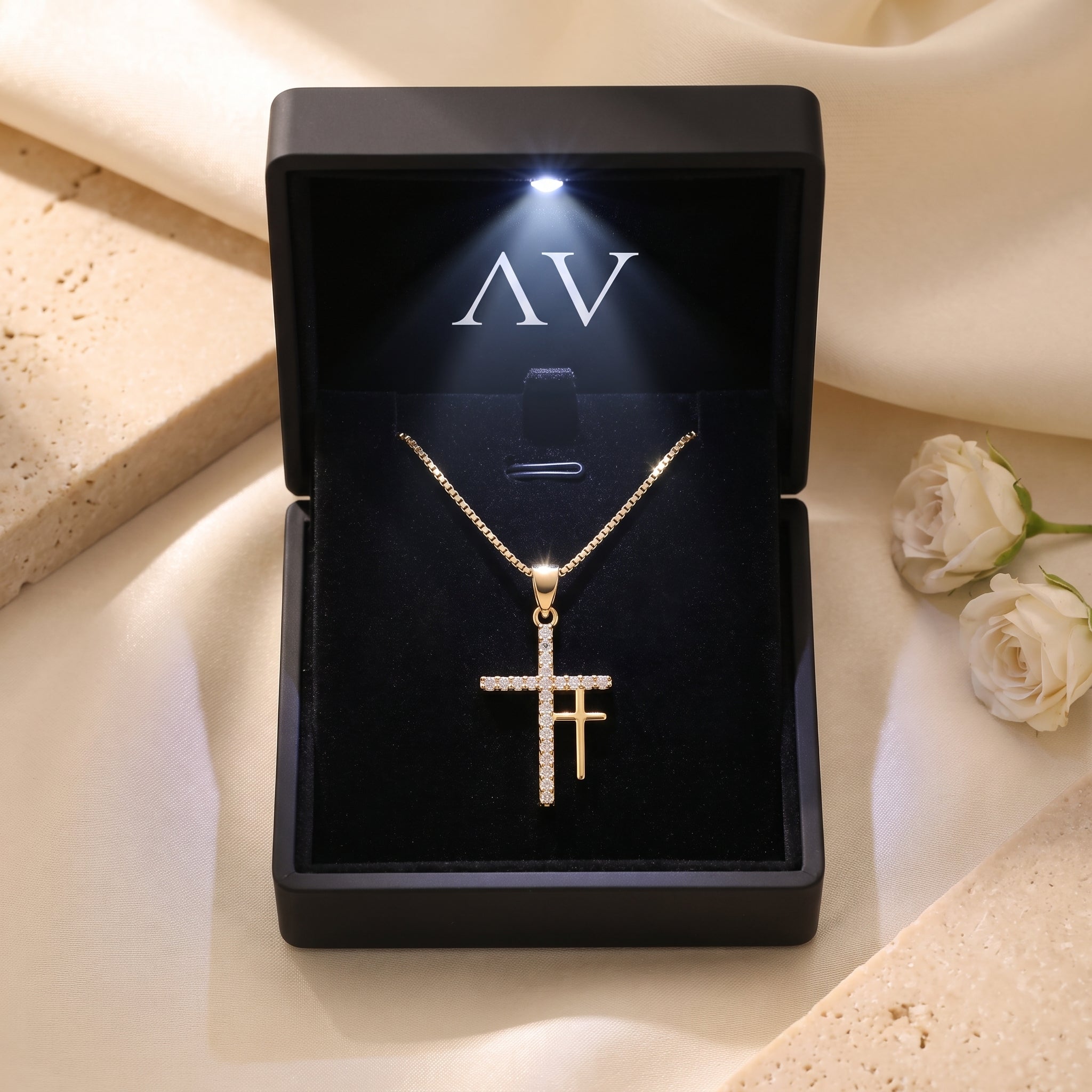 YLQ49280-NECKLACE - Premium LED Gift Box Presentation