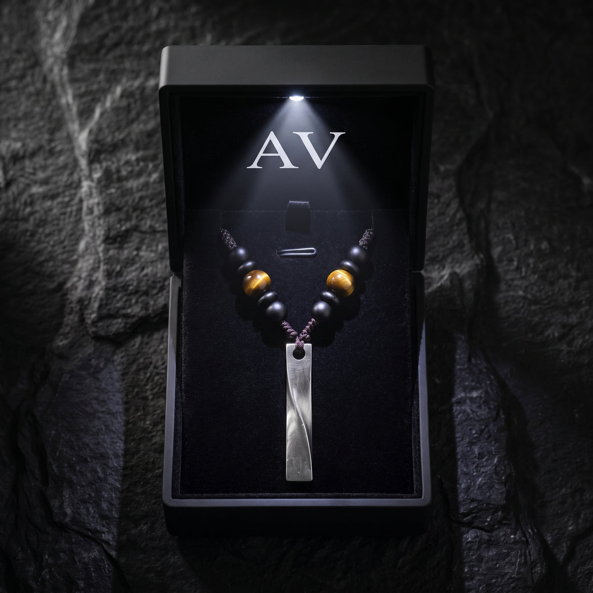 YLQ49947-Necklace - Premium LED Gift Box Presentation