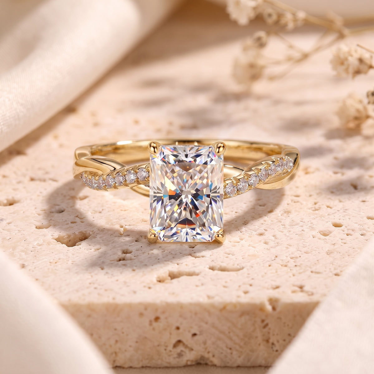 the-alissandra-ring in gold finish