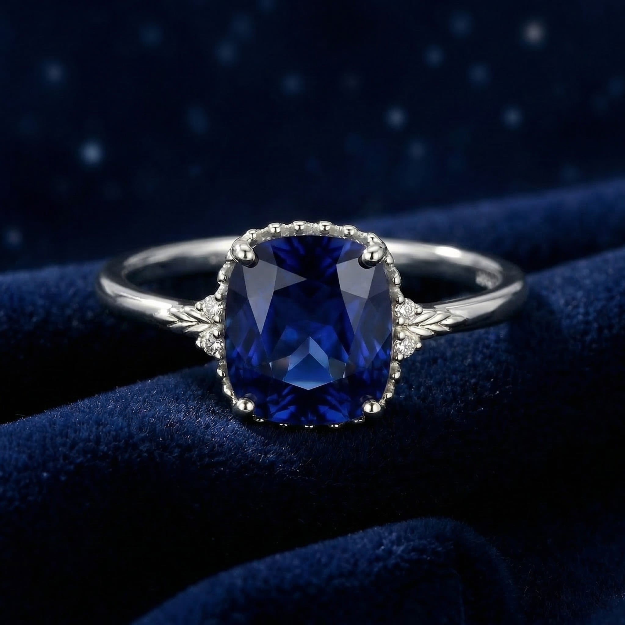 the-arisara-cushion-ring-18k-gold-vermeil in silver finish