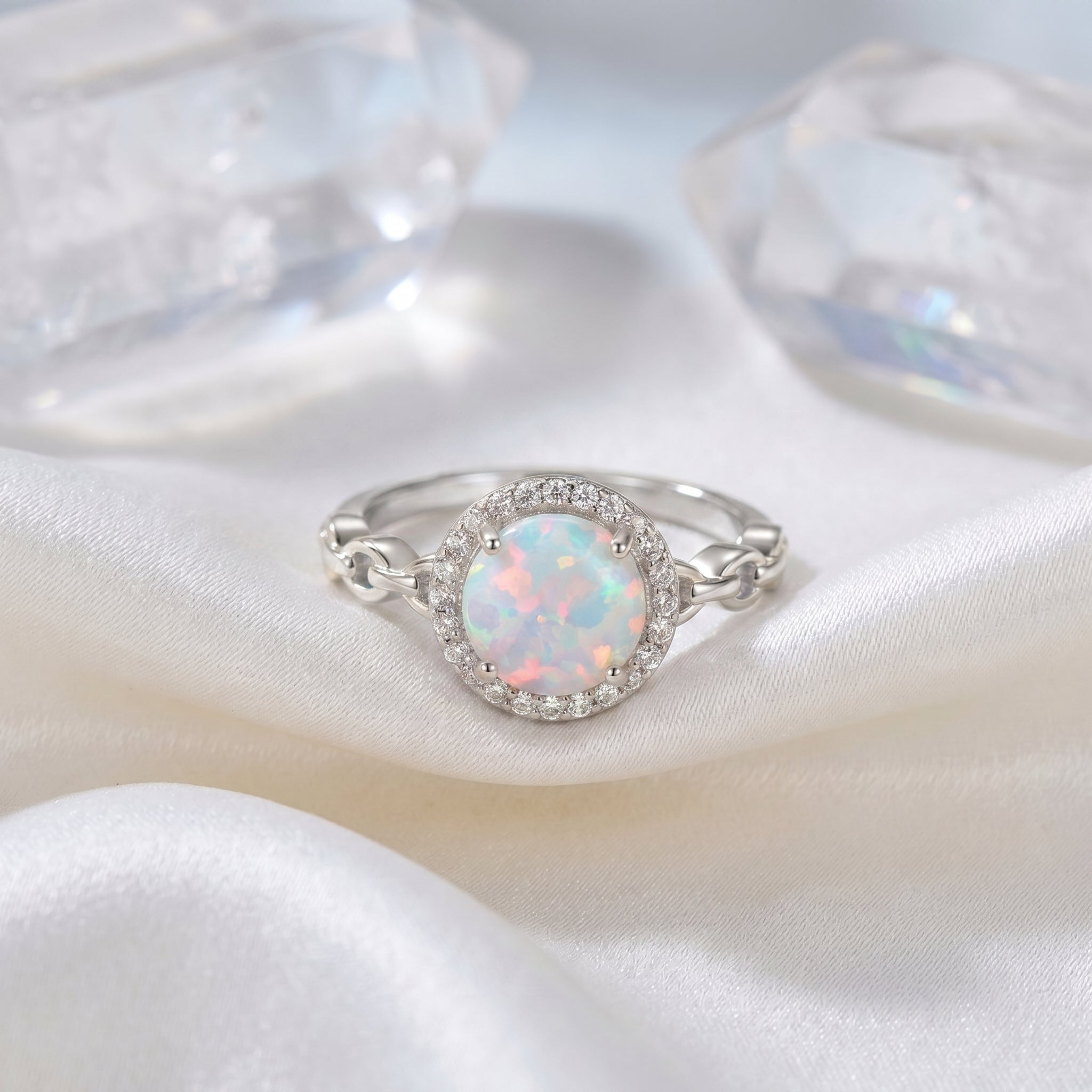 the-aureoline-ring in silver finish