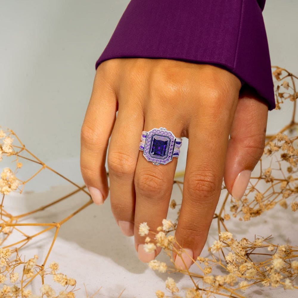 Corona violeta: anillo de amatista talla esmeralda - Plata de ley S925