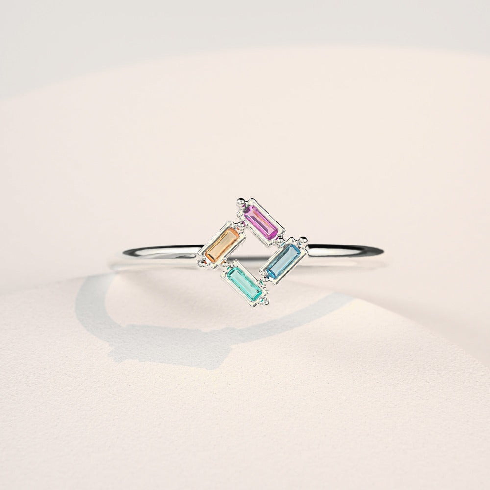 Anillo personalizable con 3 a 6 piedras de nacimiento en talla baguette | Plata 925