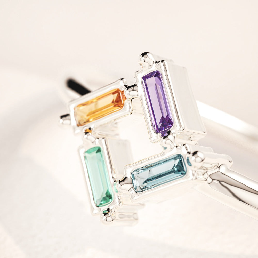 Anillo personalizable con 3 a 6 piedras de nacimiento en talla baguette | Plata 925