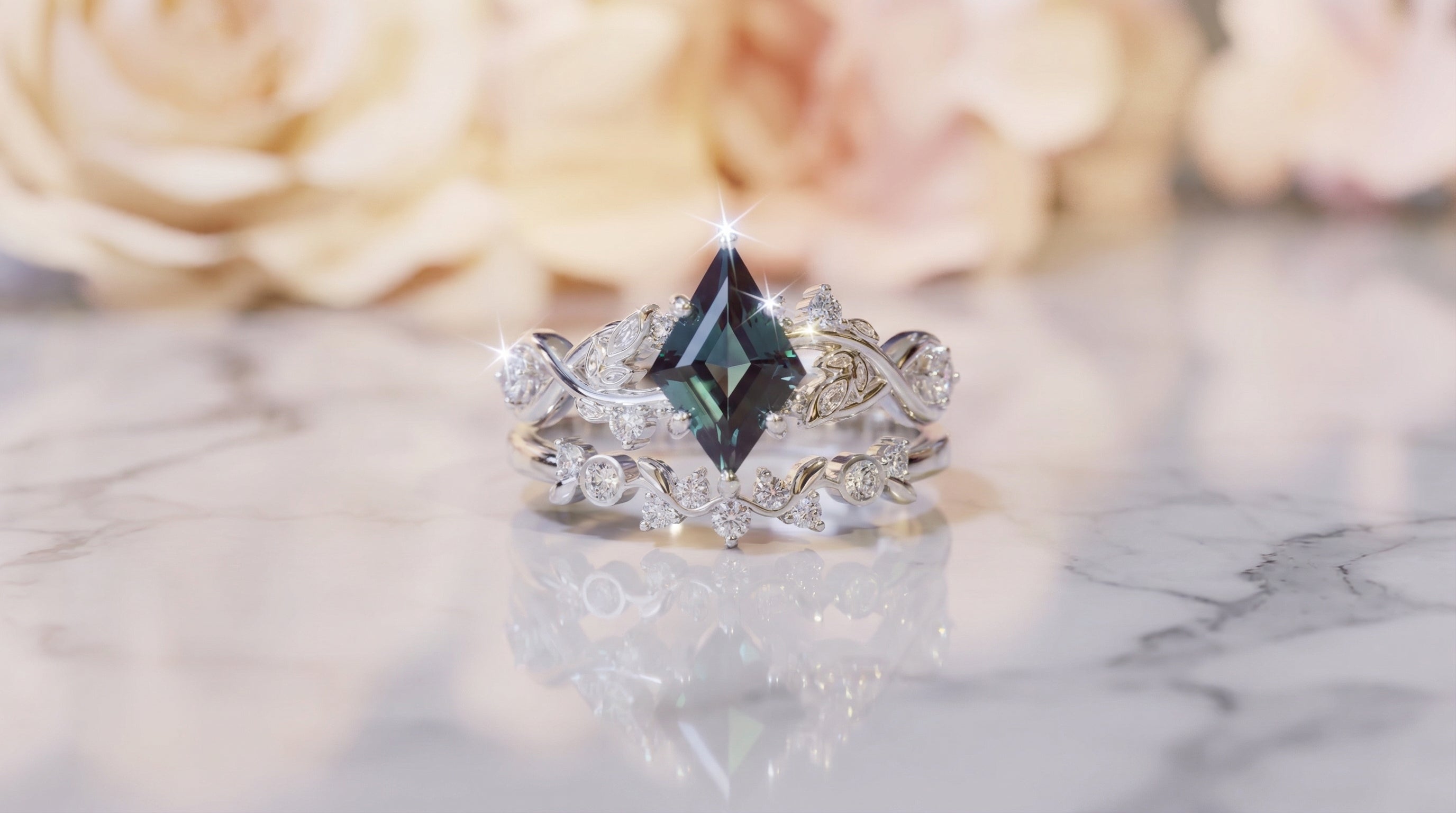 alexandrite engagement ring set - hero image