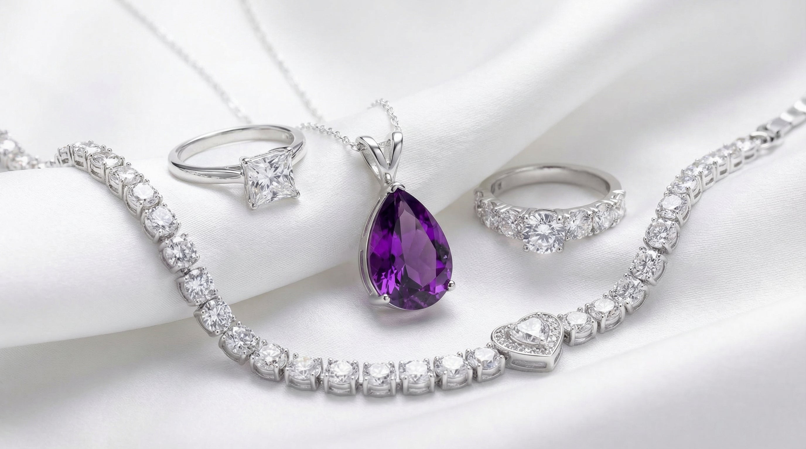 vvs moissanite chain - hero image