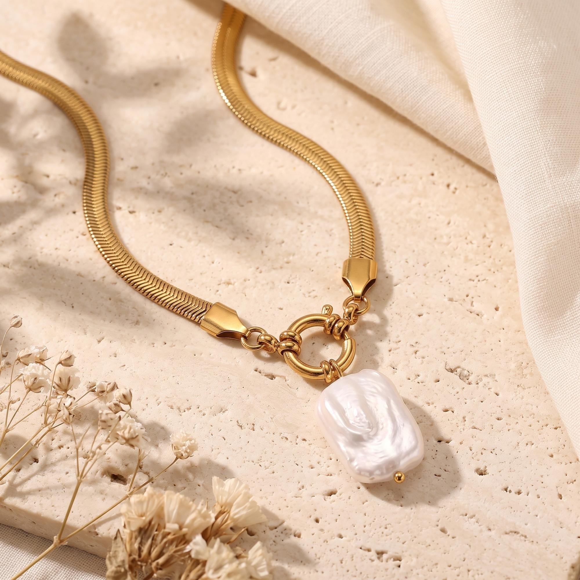Le collier de perles Marisabelle