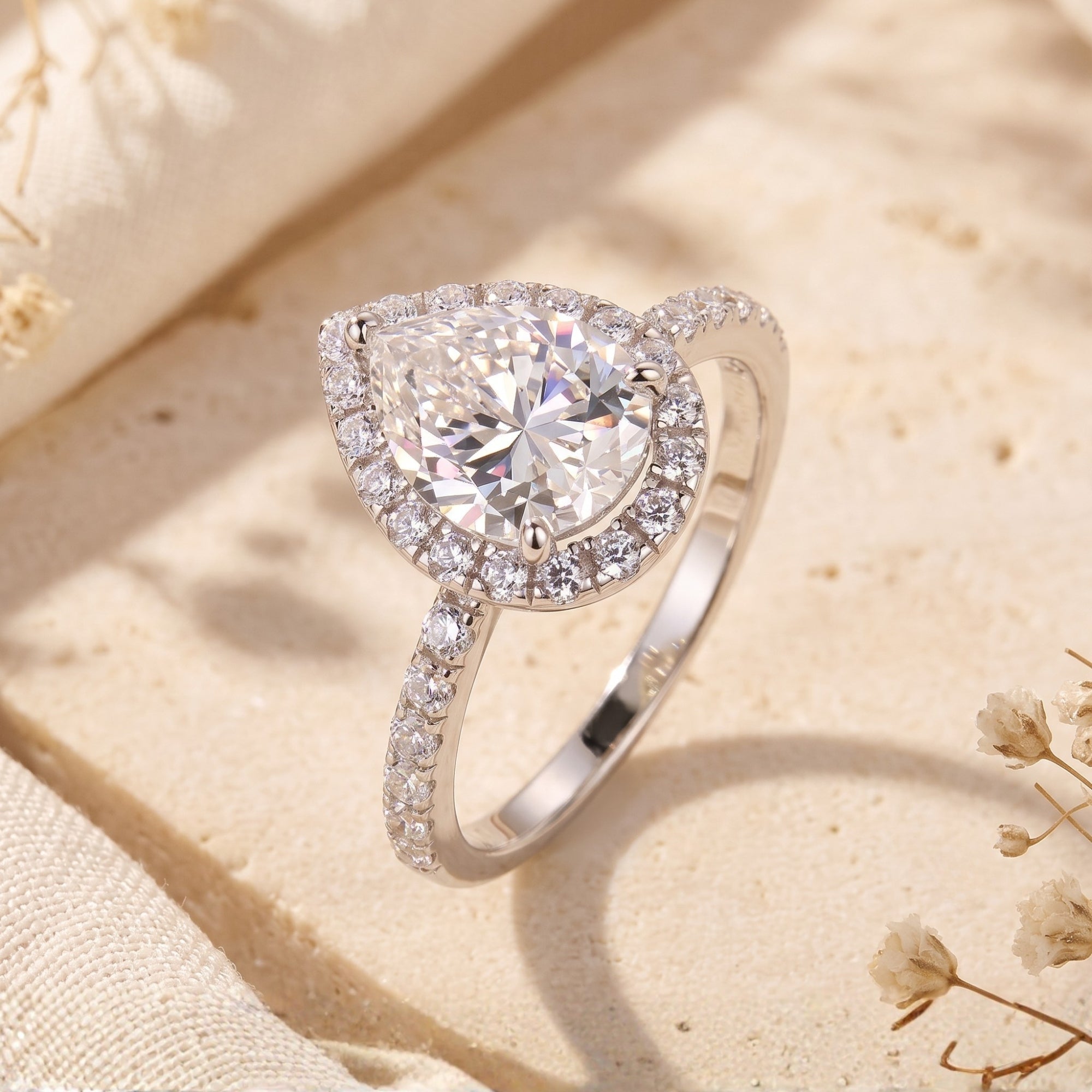 The Aurelia Pear Halo Ring