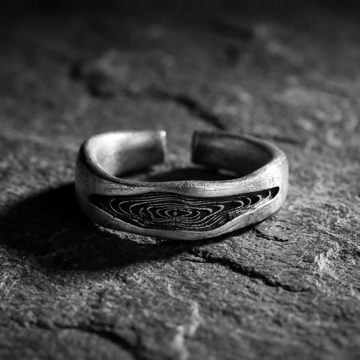 La bague ouverte Wood Grain