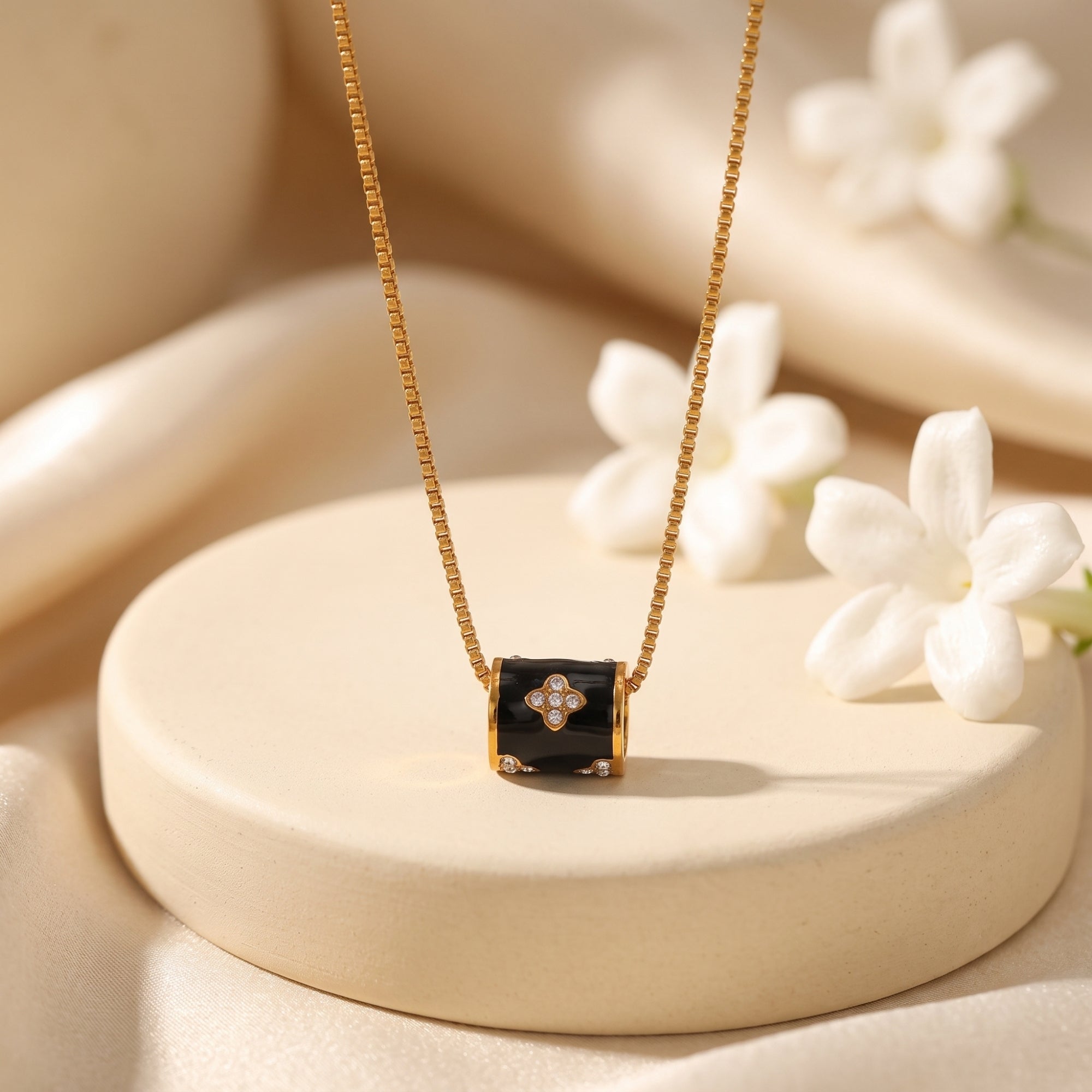 The Aurelia Barrel Pendant Necklace