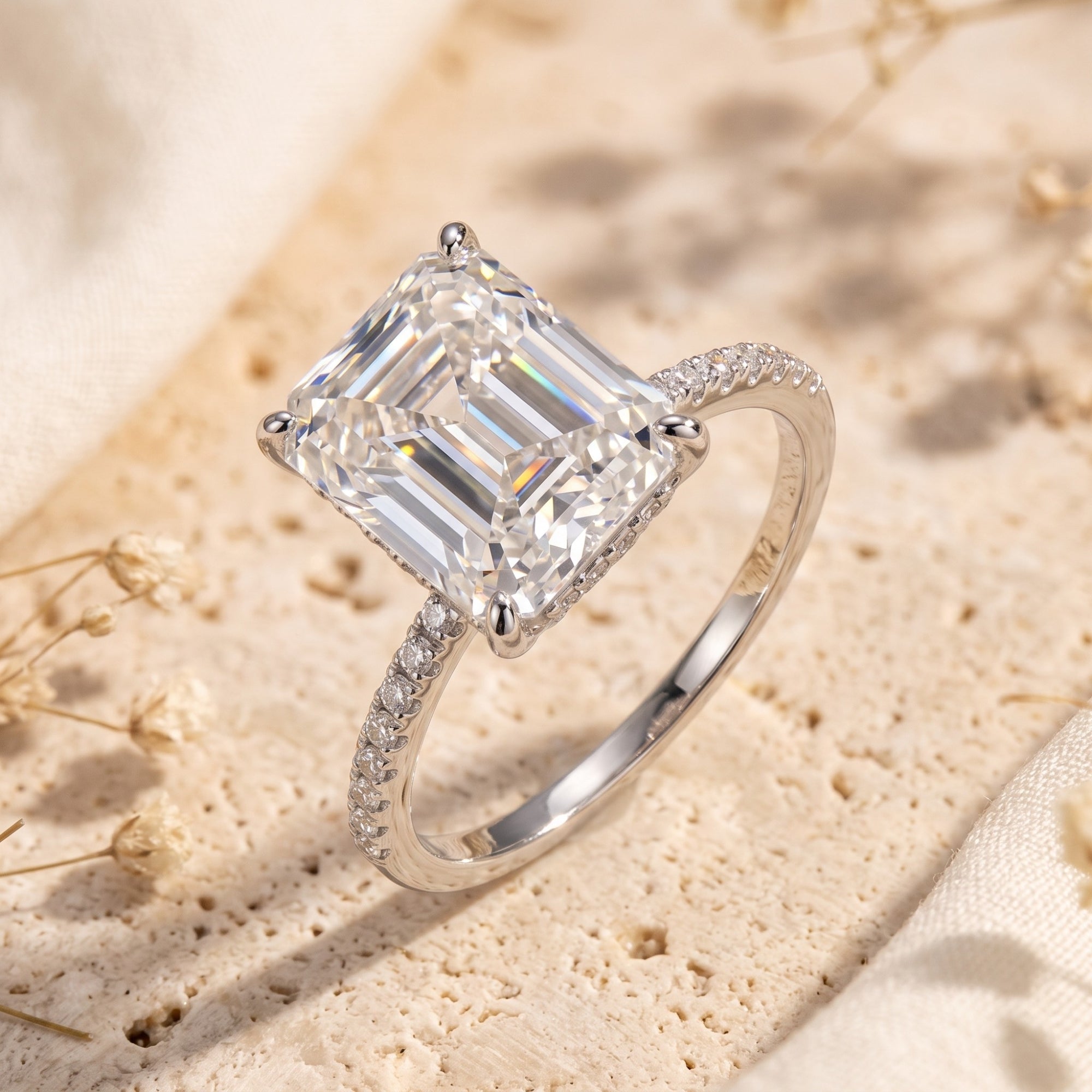 The Stella Hidden Halo Ring
