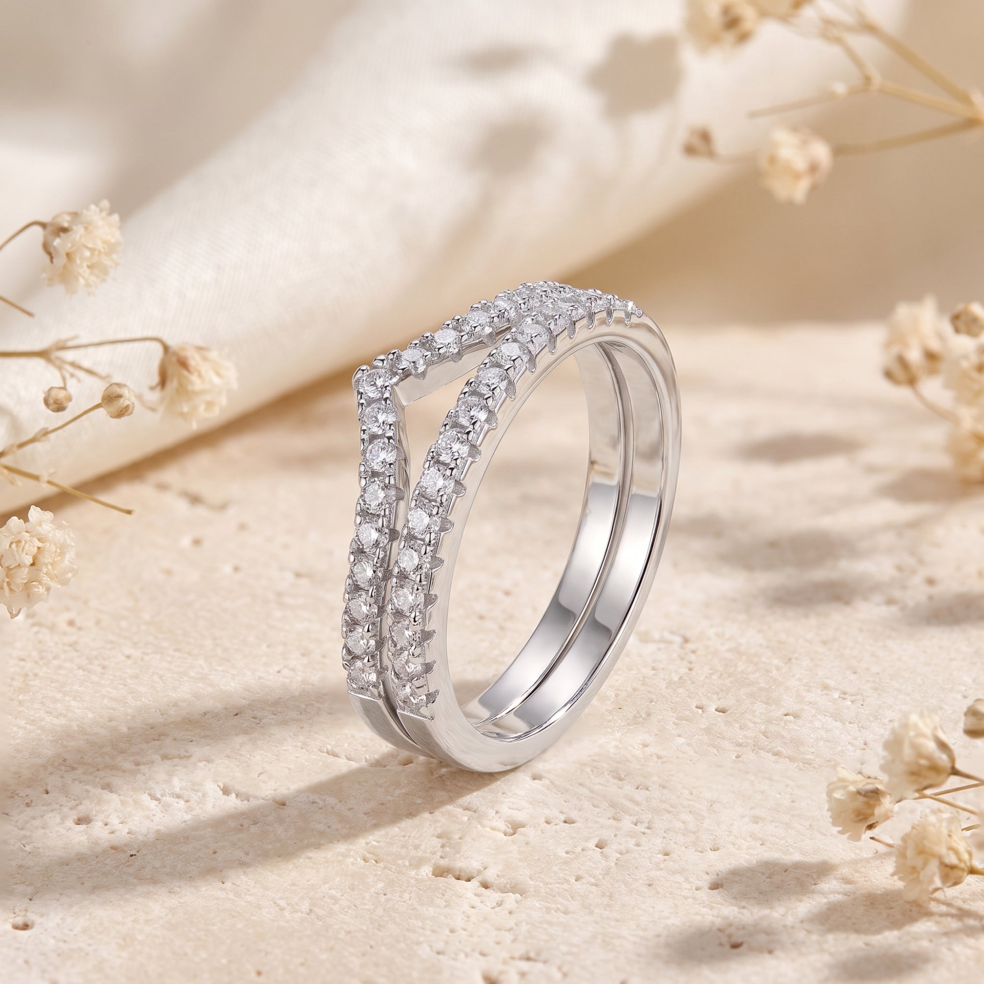 La bague à double chevron