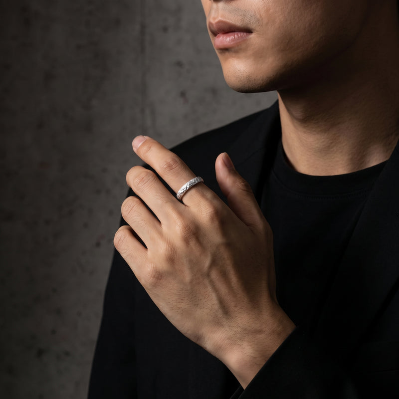 The Drift Textured Ring