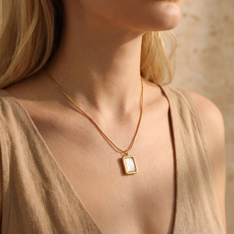 Le collier matelassé Tessera