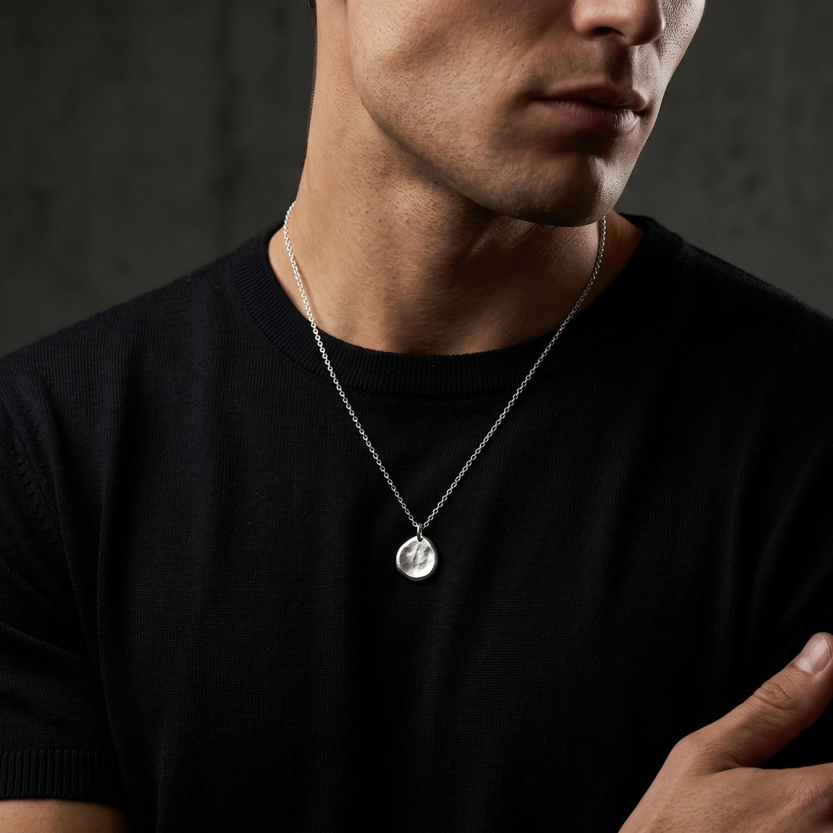 De ketting met hanger Textured Pebble