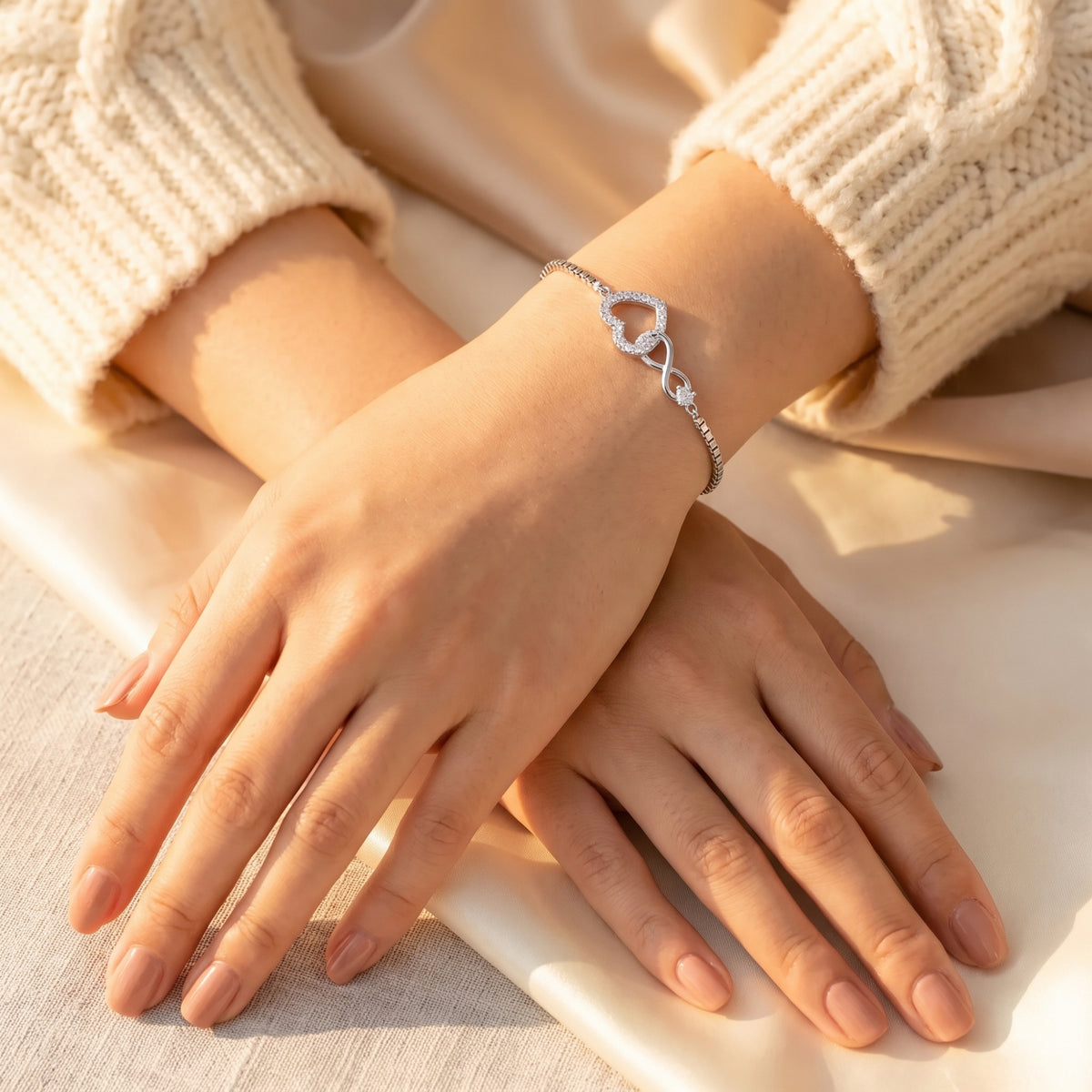 Das Infinity-Herz-Bolo-Armband