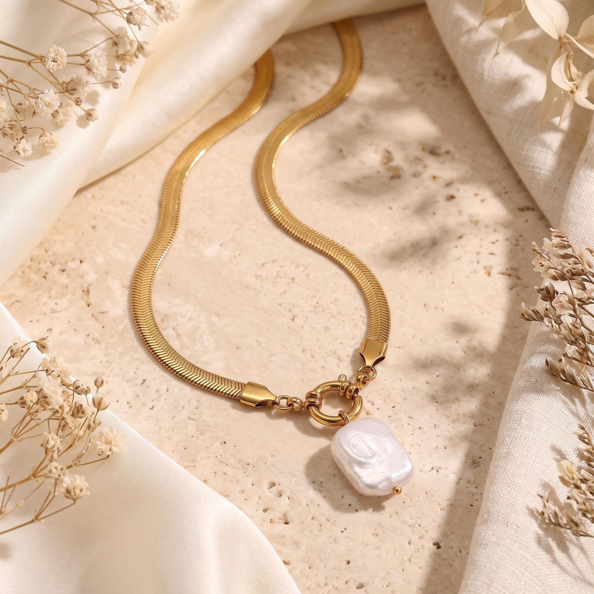 Le collier de perles Marisabelle